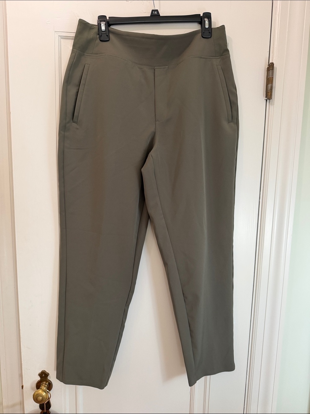 Athleta Olive Green Ankle Crop Pants